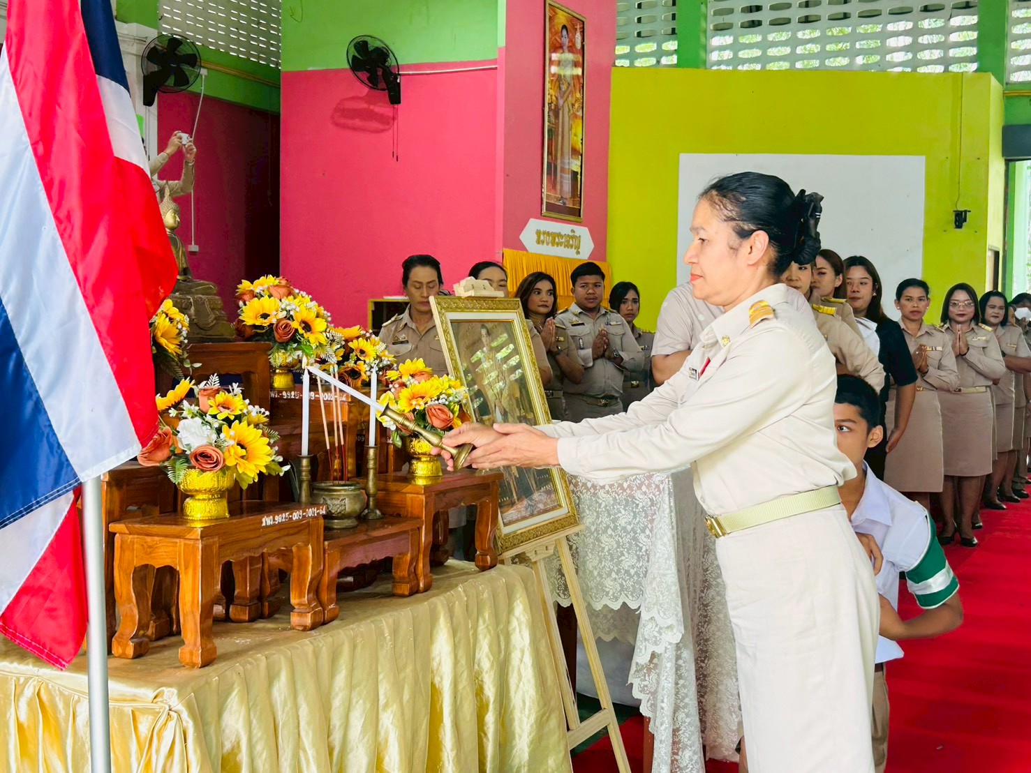 โรงเรียนชุมชนบ้านนาวา (ไพรสณฑ์พิศิษฐ์) จัดพิธีไหว้ครู ประจำปีการศึกษา 2569 แสดงความกตัญญูกตเวทิตาต่อครูผู้ประสิทธิ์ประสาทวิชา